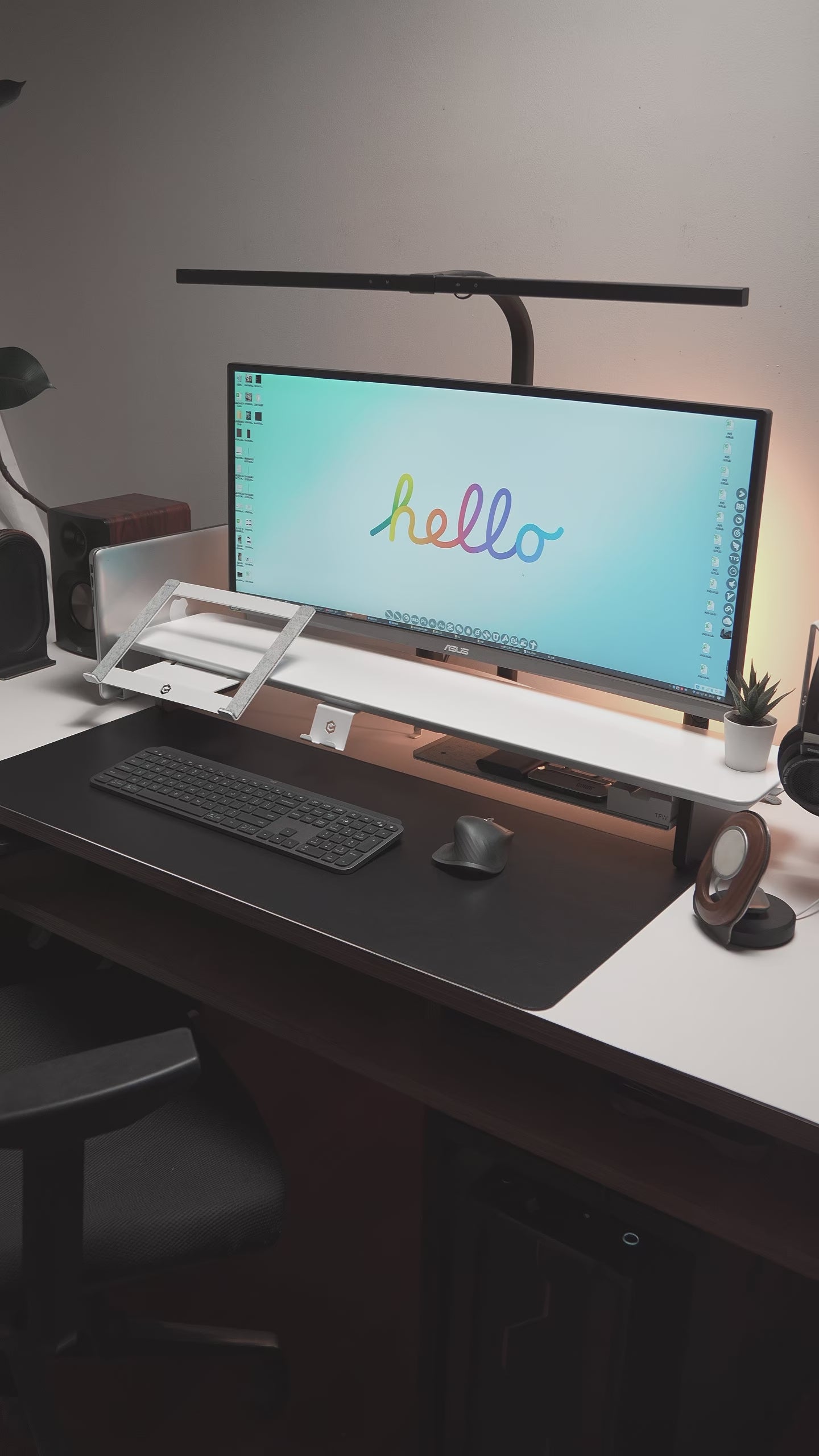 モジュラーウォールナットデスクシェルフ – SPACESW